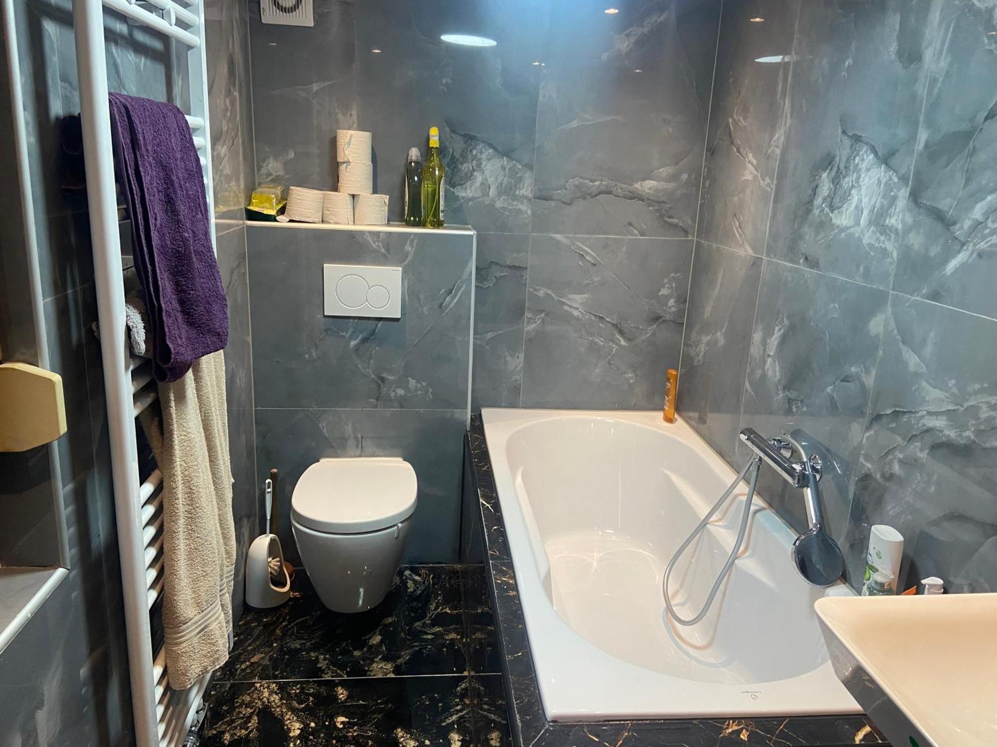 Private Guesthouse Mt Досенхайм Екстериор снимка