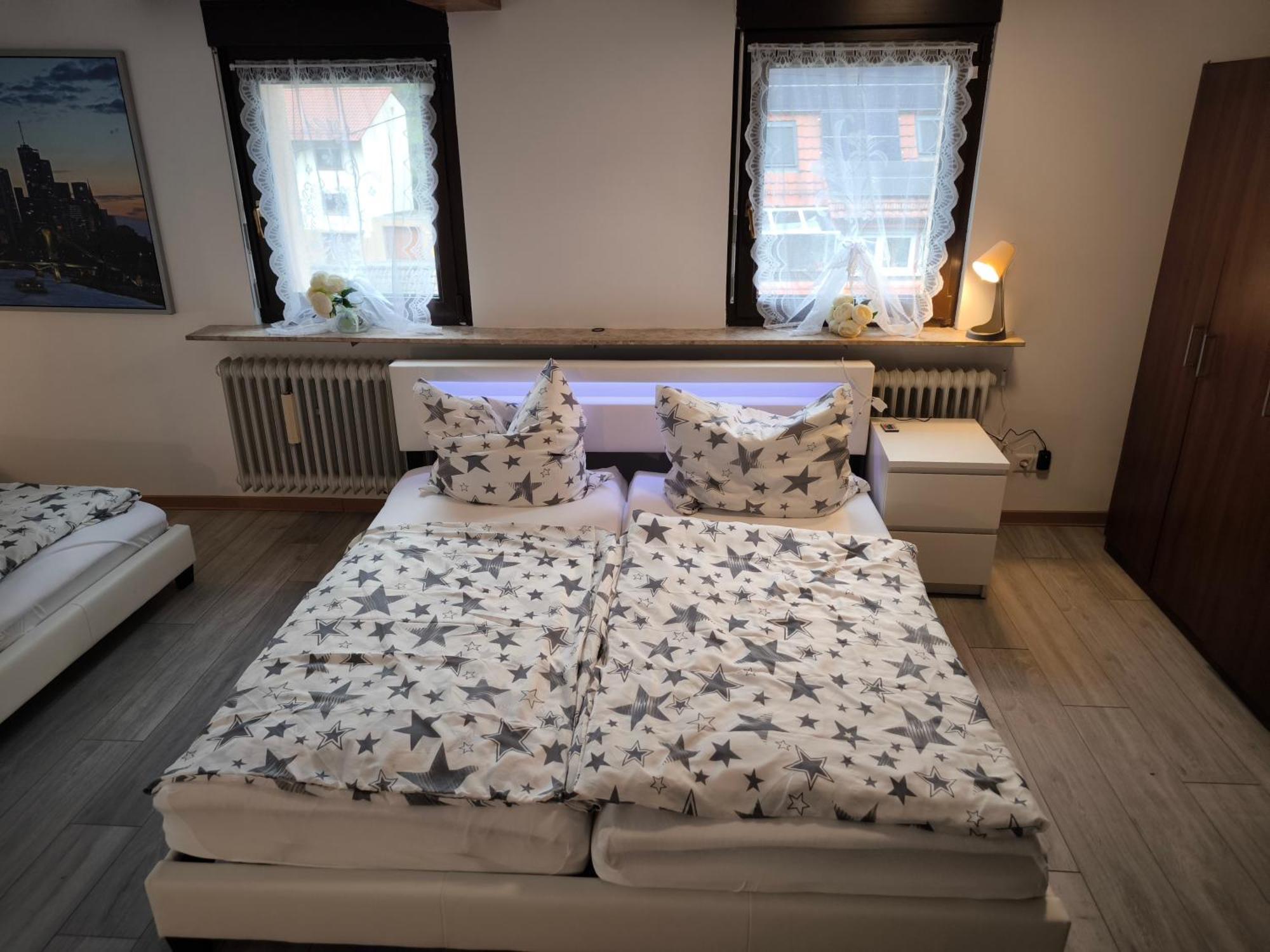 Private Guesthouse Mt Досенхайм Екстериор снимка