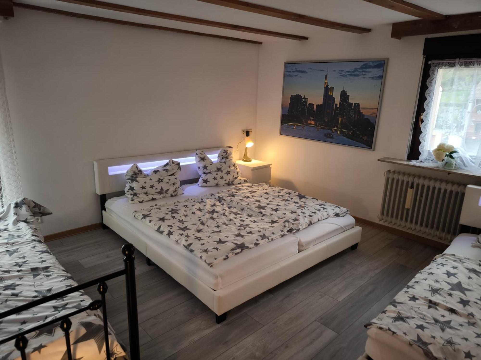 Private Guesthouse Mt Досенхайм Екстериор снимка